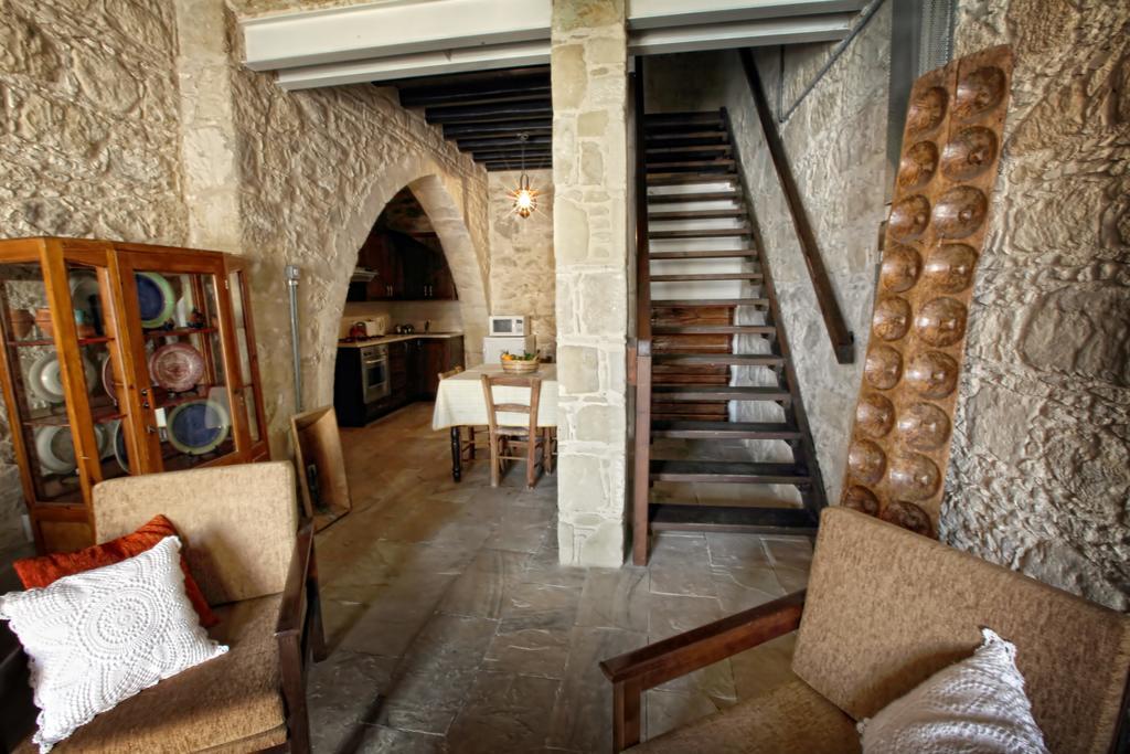 Leonidas Village Houses Goudhi Exterior foto