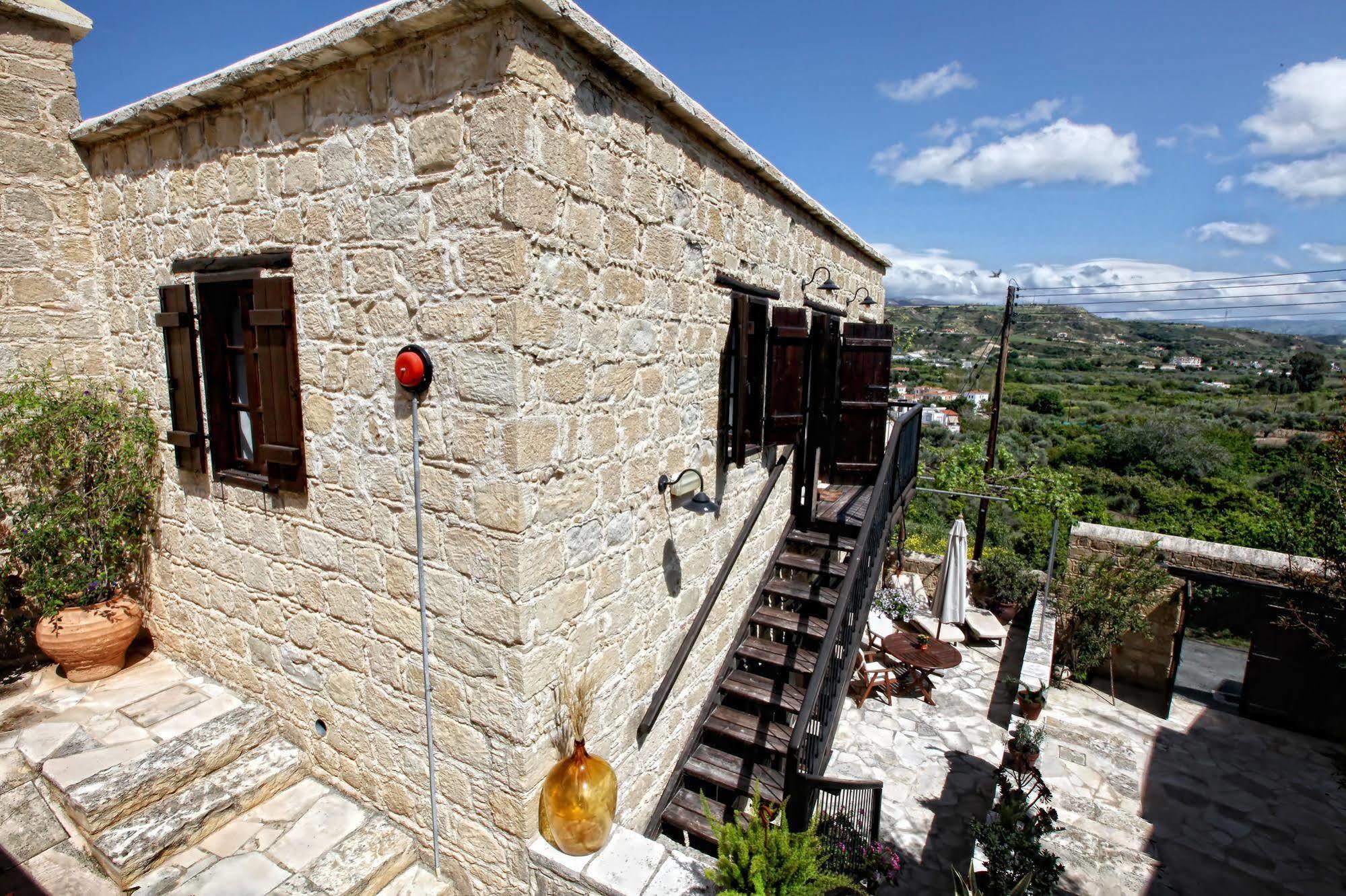 Leonidas Village Houses Goudhi Exterior foto