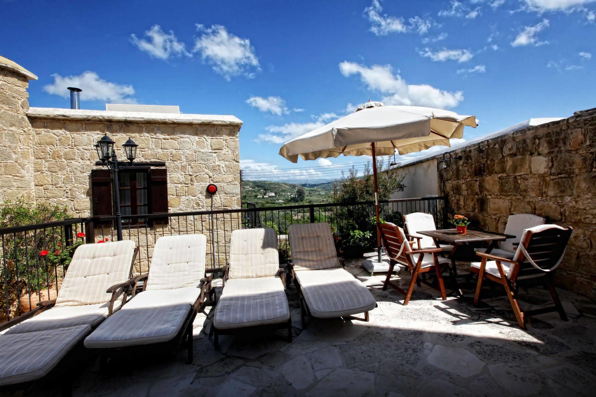 Leonidas Village Houses Goudhi Exterior foto